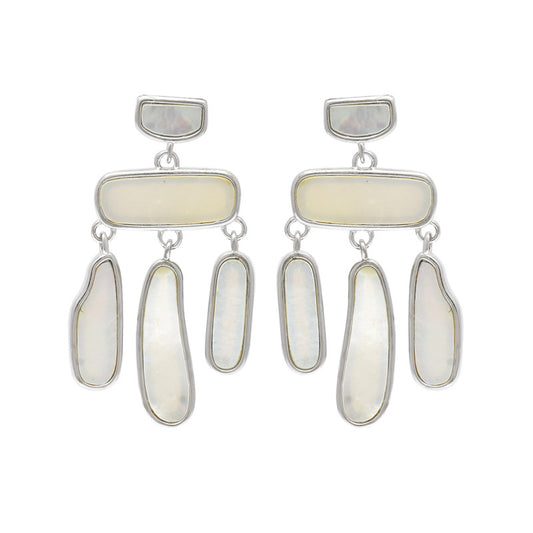 Mother of pearl Dangling earring