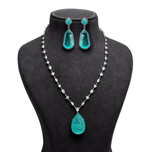 Emerald Majesty Necklace