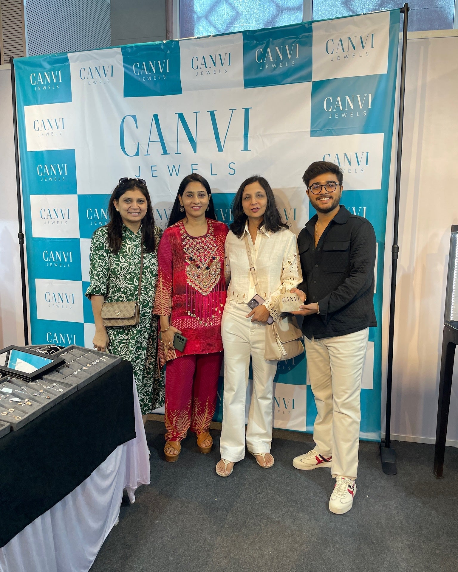 Canvi Jewels