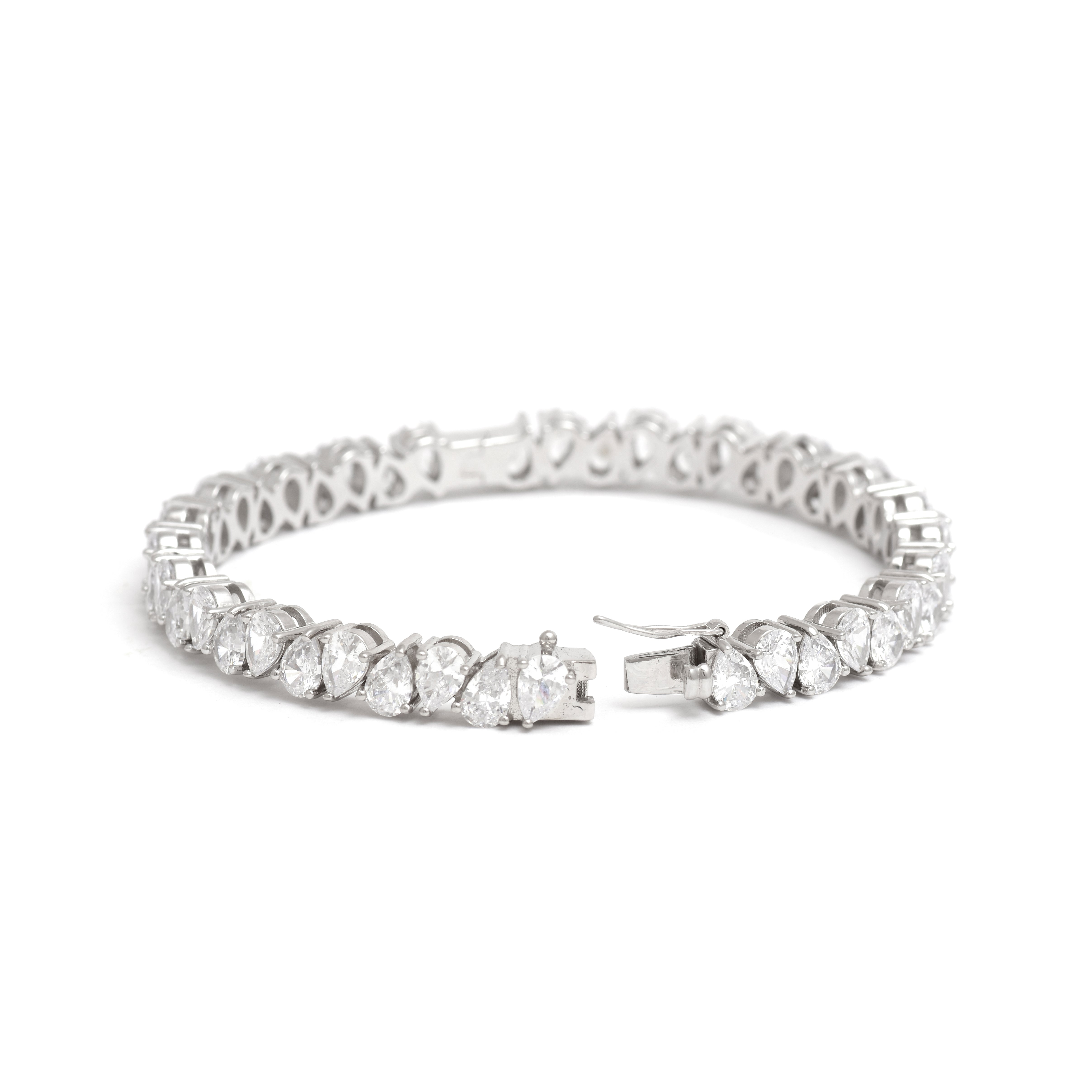 Classic Shine Pear Openable Bangle