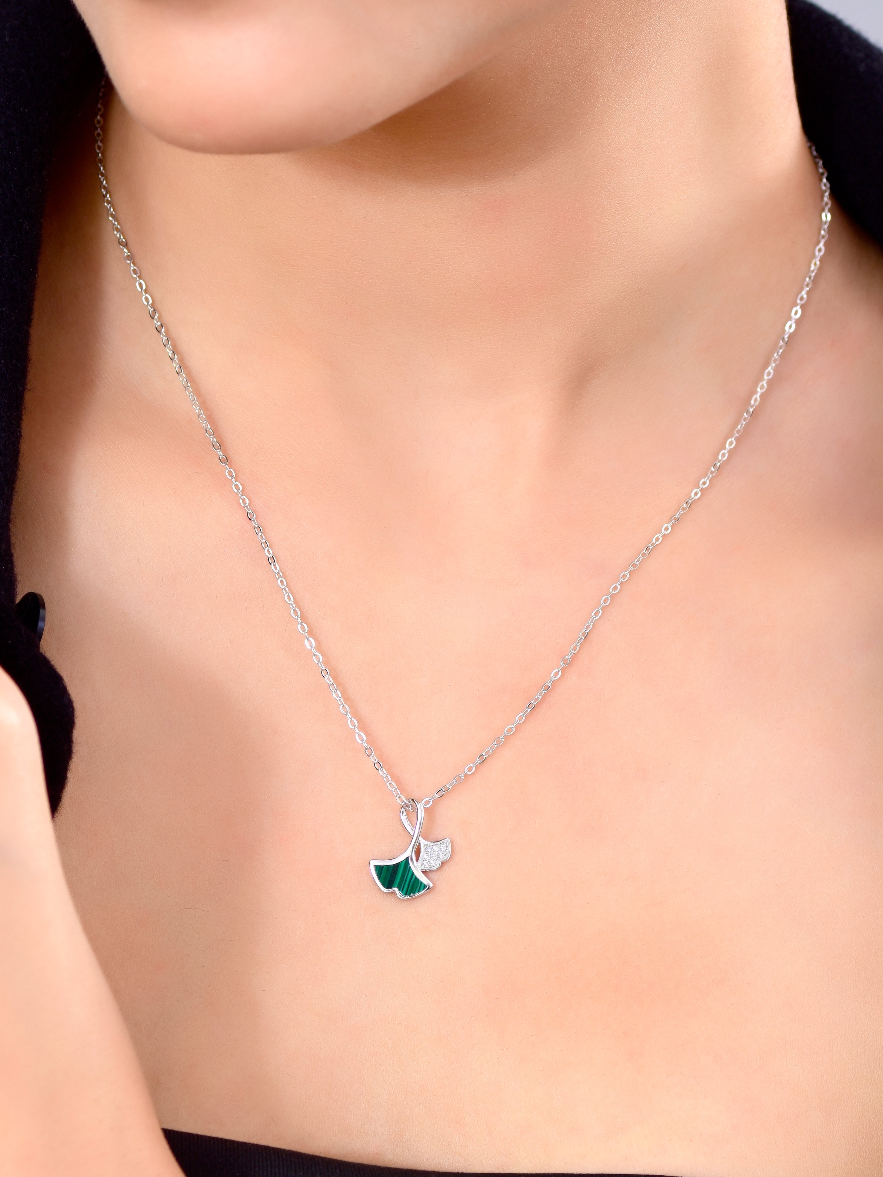 Green Ginkgo Leaf Pendant Necklace 925 Sterling Silver