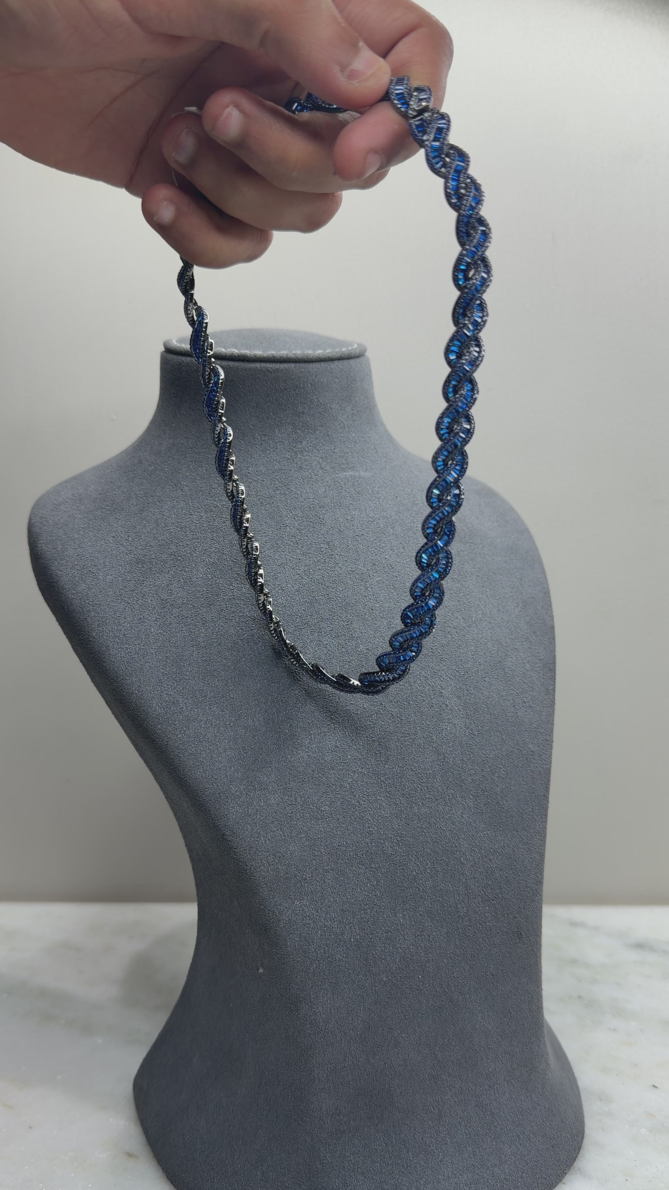 Twisted Link Statement Necklace